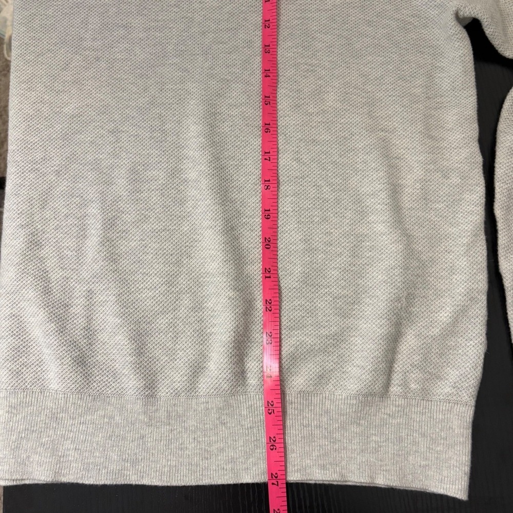 NWT The Men's Store Bloomingdales Gray Sweater Crew Neck Long Sleeve Knit Medium - Picture 6 of 6